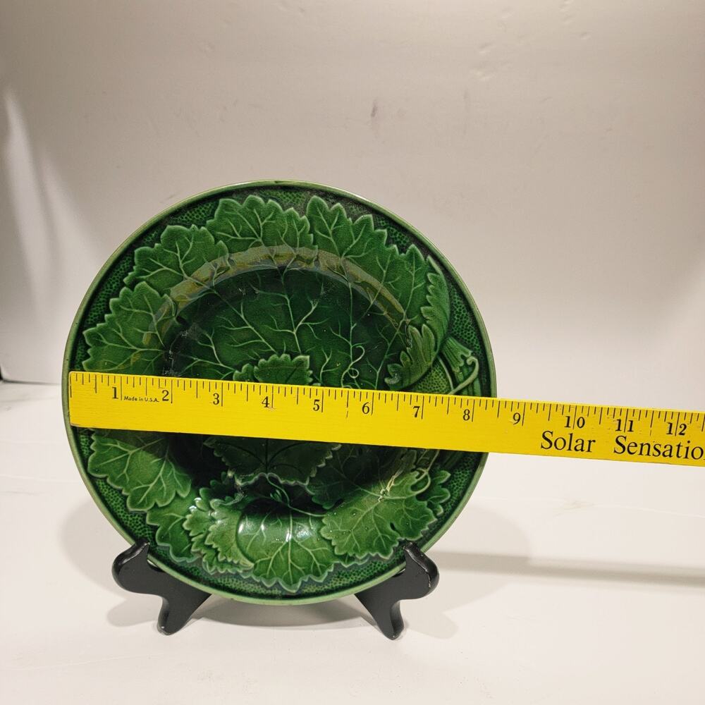 Antique Deep Green Majolica Plate Raised Leaf & Tendril Pattern 19th Century - Picture 4 of 6